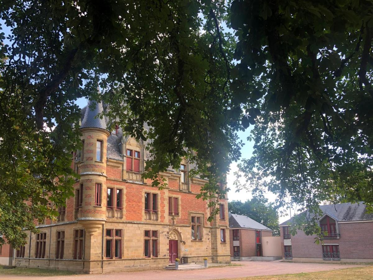 Chateau De Petit Bois Cosne-d'Allier Экстерьер фото